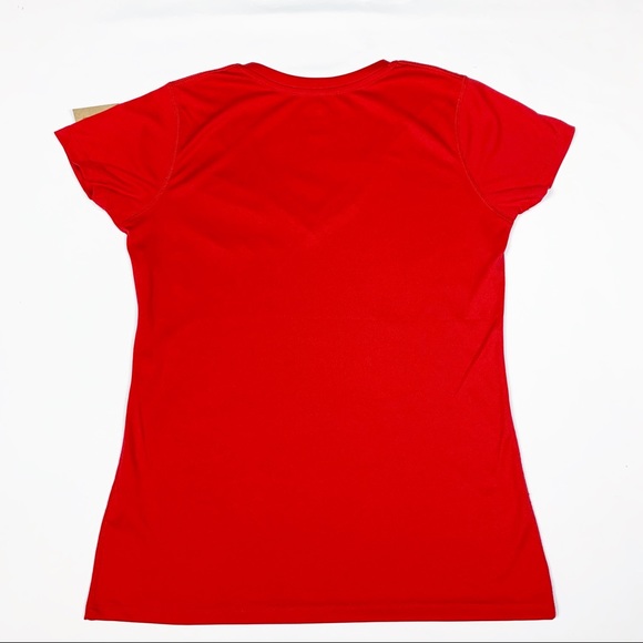 ⭐️Wisconsin Badgers Women’s Red T-Shirt Small - Picture 2 of 5